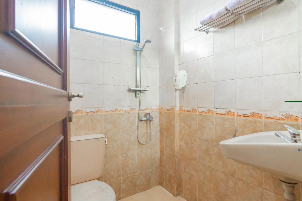 Cihampelas Hotel 2 Mitra Reddoorz Bandung Zewnętrze zdjęcie