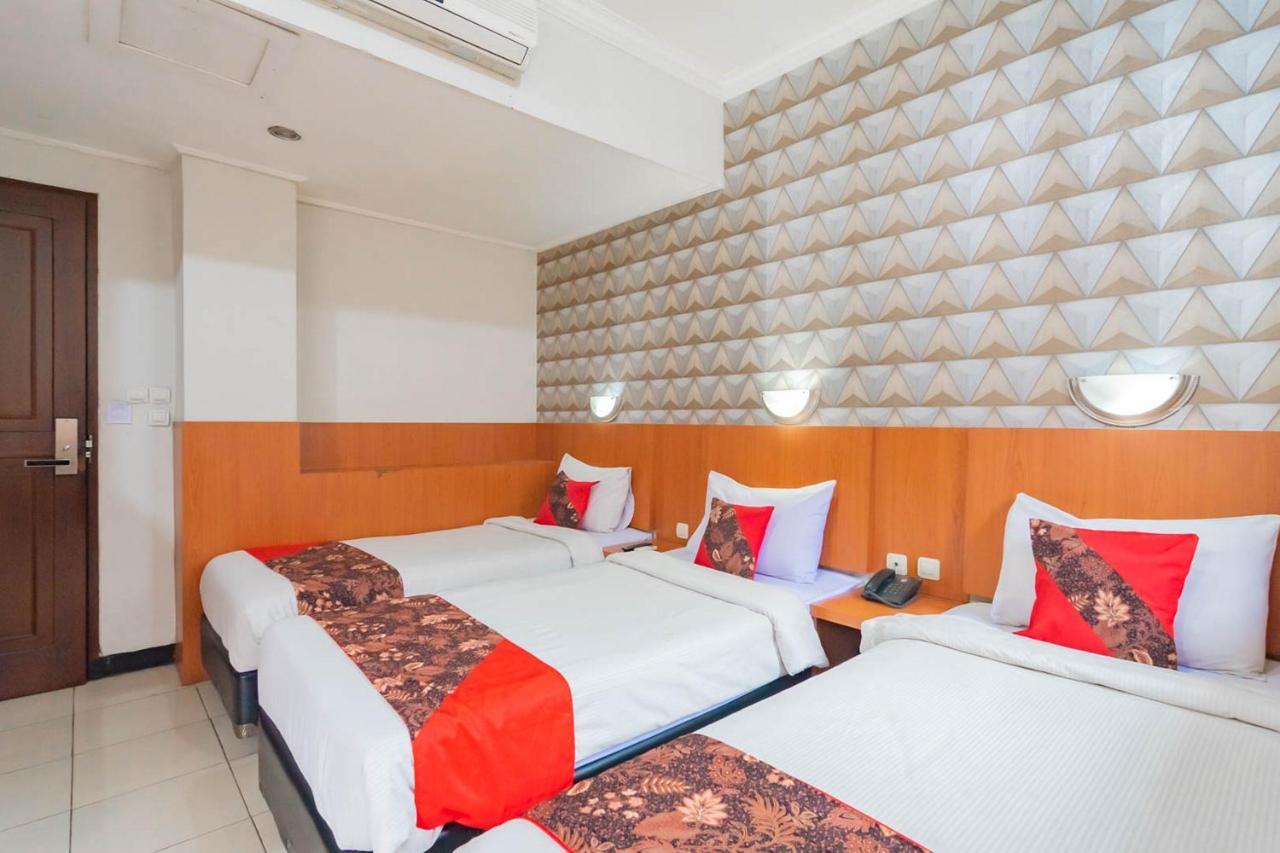 Cihampelas Hotel 2 Mitra Reddoorz Bandung Zewnętrze zdjęcie