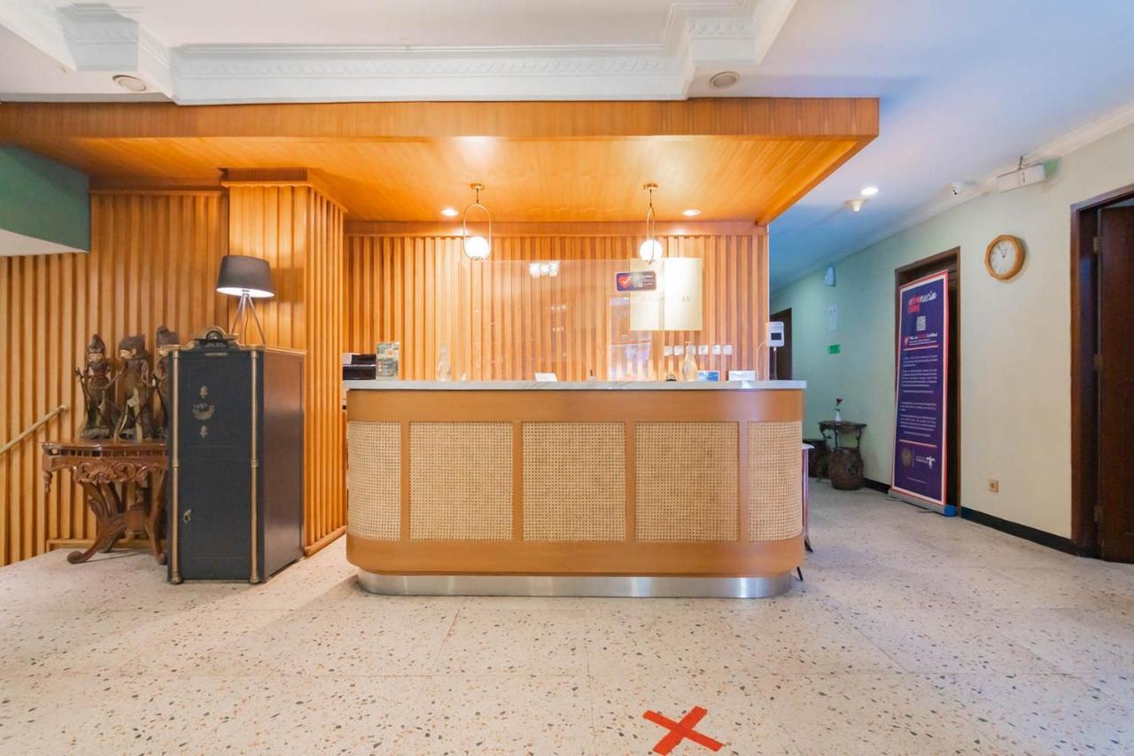 Cihampelas Hotel 2 Mitra Reddoorz Bandung Zewnętrze zdjęcie