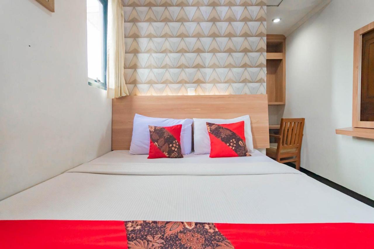 Cihampelas Hotel 2 Mitra Reddoorz Bandung Zewnętrze zdjęcie