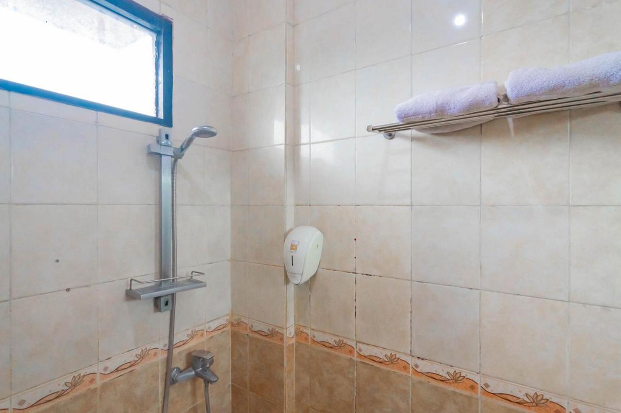 Cihampelas Hotel 2 Mitra Reddoorz Bandung Zewnętrze zdjęcie