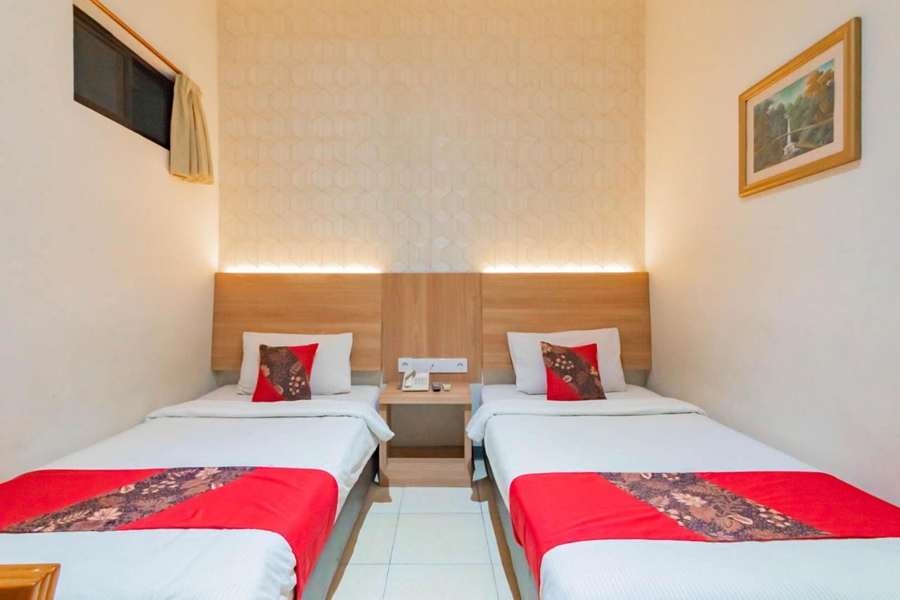 Cihampelas Hotel 2 Mitra Reddoorz Bandung Zewnętrze zdjęcie