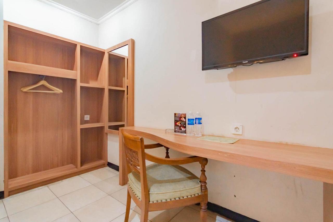 Cihampelas Hotel 2 Mitra Reddoorz Bandung Zewnętrze zdjęcie